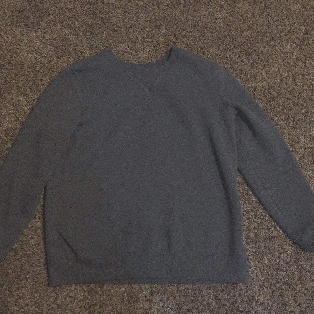 Dark gray sweatshirt / long sleeve